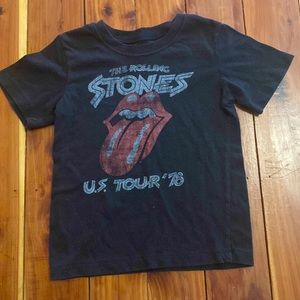 Kids Rolling Stones Shirt, size 5T